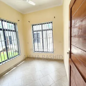 1bdrm Apartment in Kimara for rent