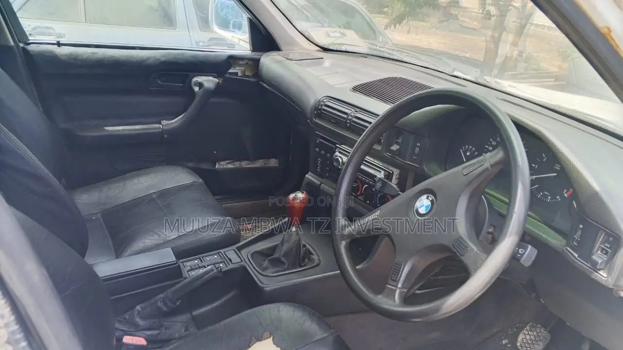 BMW 5 Series 1992 White