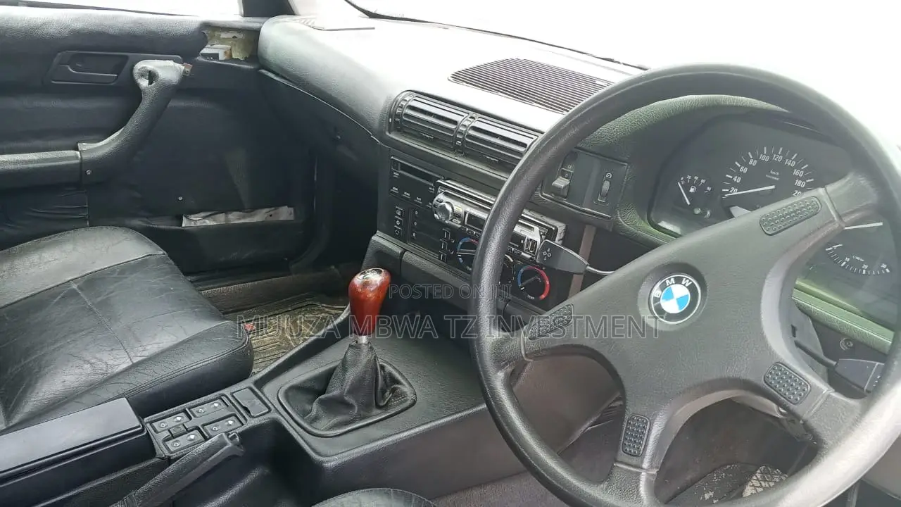 BMW 5 Series 1992 White