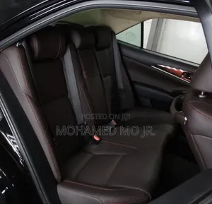 Seats Crown