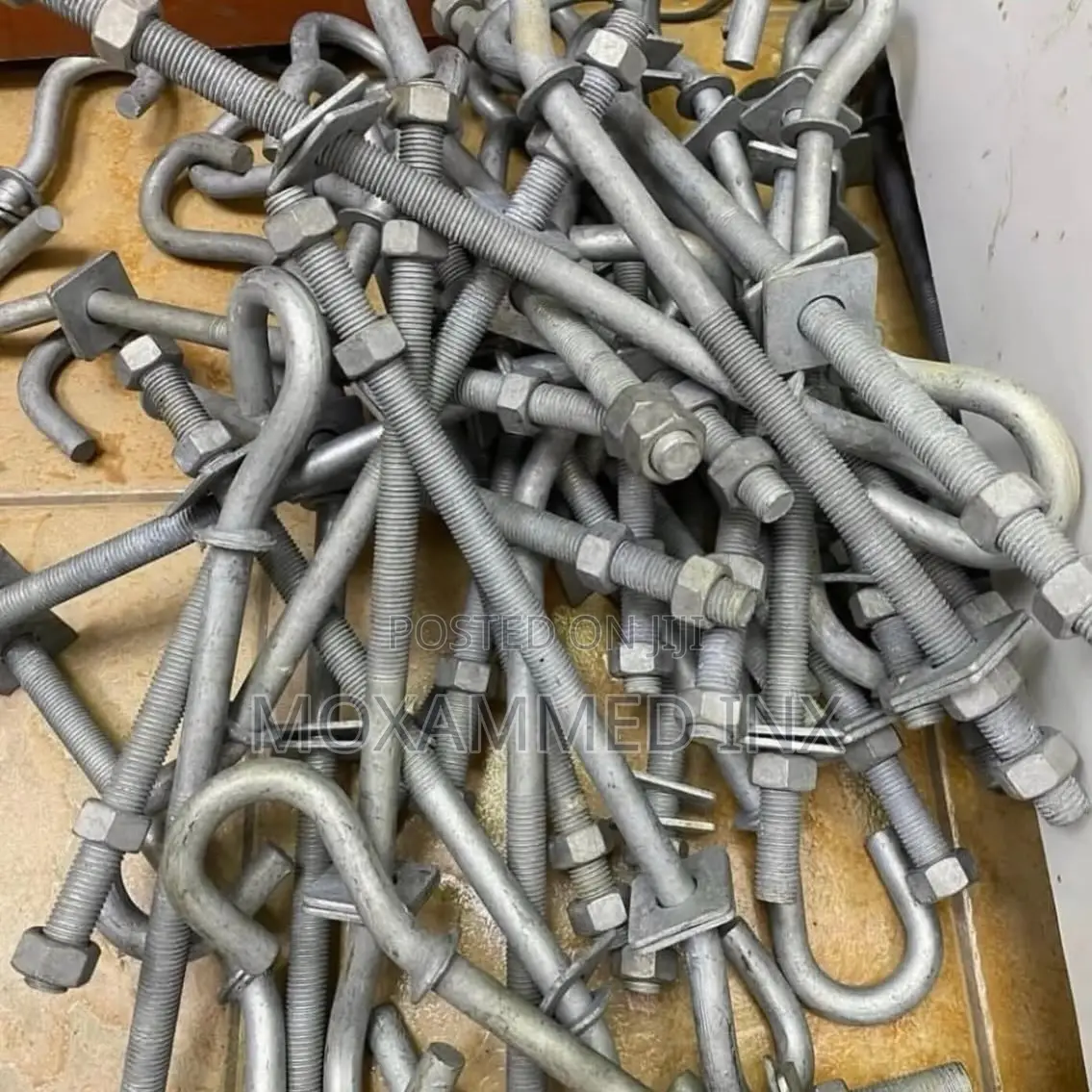 Pig Tail Bolt