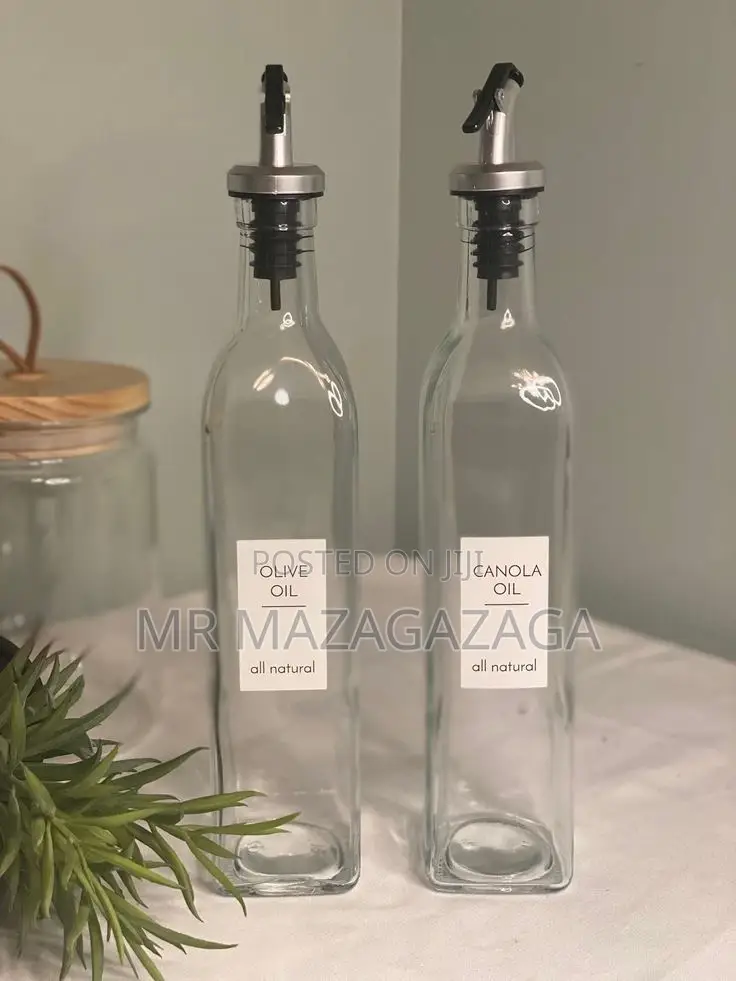 2-Pieces Glass Oil Bottles Set