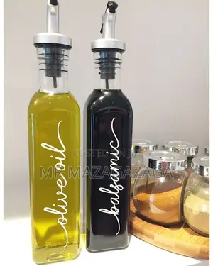 2-Pieces Glass Oil Bottles Set