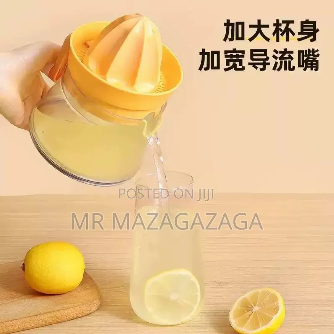 Hand Cranked Juice Extractor