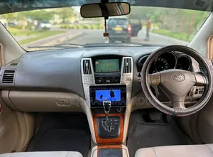 Toyota Harrier 2005 White