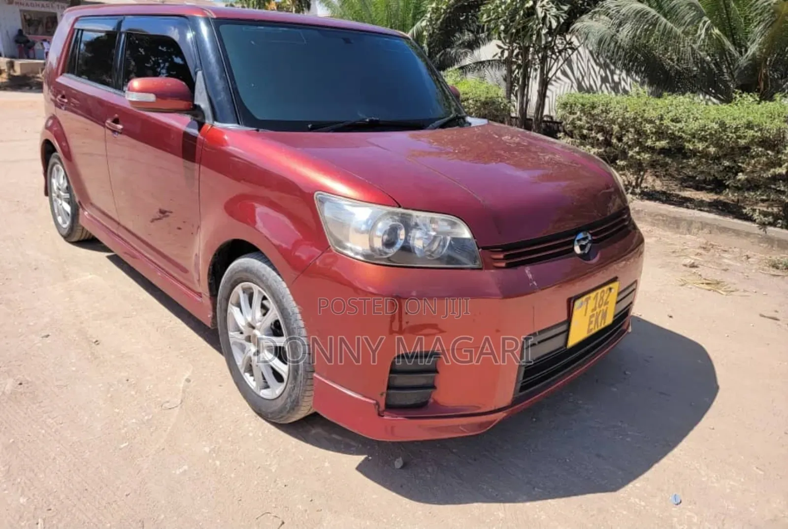 Toyota Corolla Rumion Hatchback 1.5 FWD 2011 Red