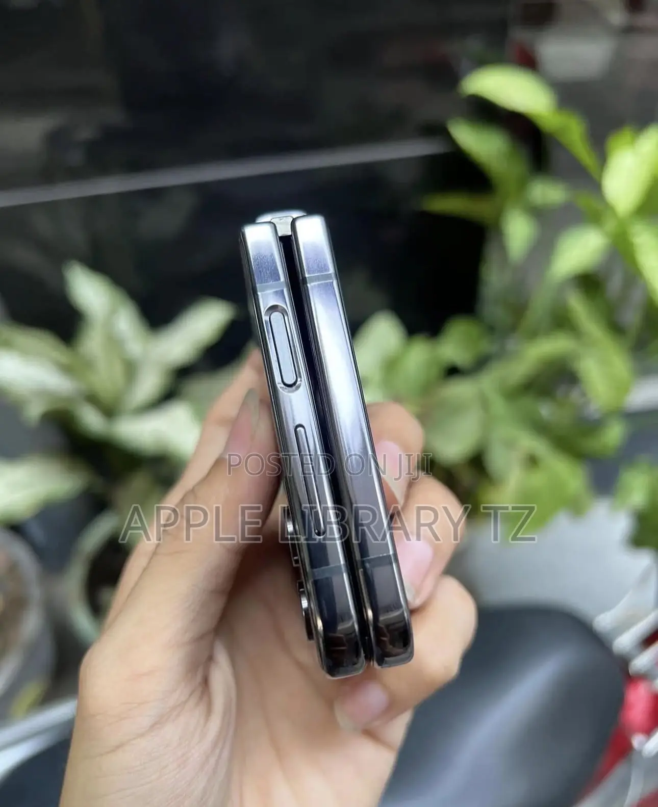 New Samsung Galaxy Z Flip4 256 GB Black
