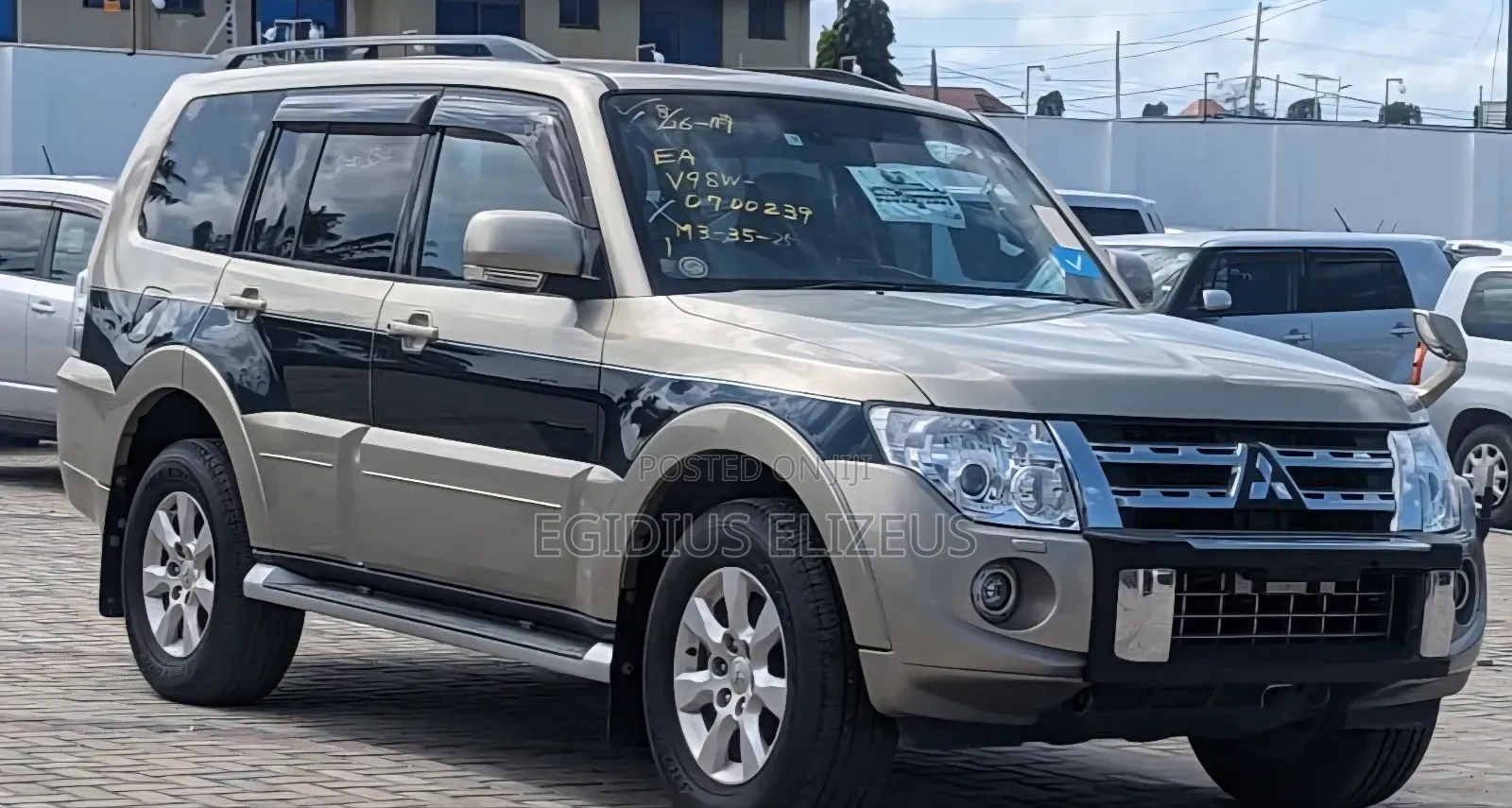 Mitsubishi Pajero 2013 Silver