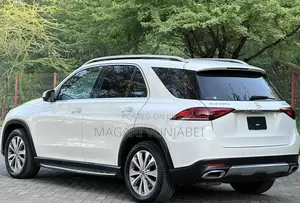Mercedes-Benz GLE-Class 2020 Off white
