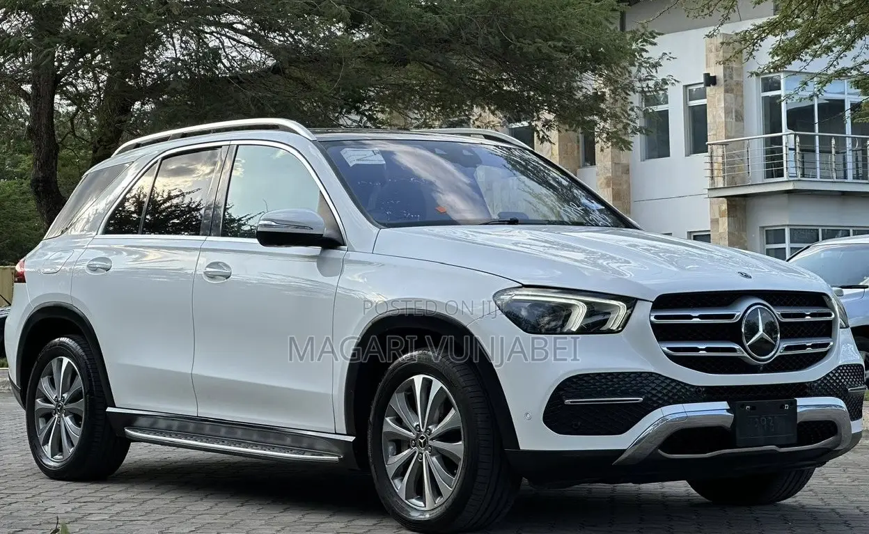 Mercedes-Benz GLE-Class 2020 Off white