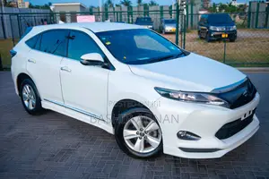 Toyota Harrier 2.0 2015 Pearl