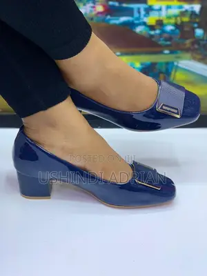 Viatu Vya Kike Brand New - Bei Rahisi