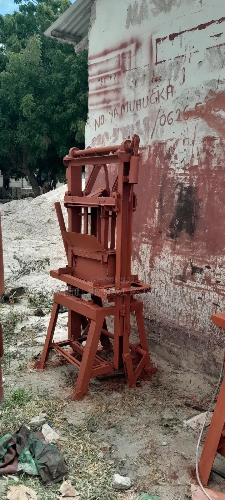 Brick Press Machine