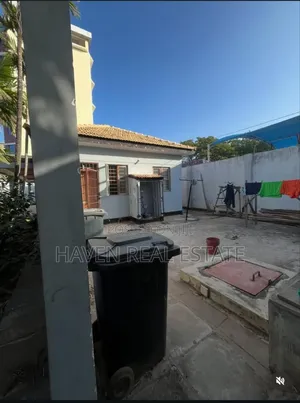 4bdrm House in Ada Estate for rent