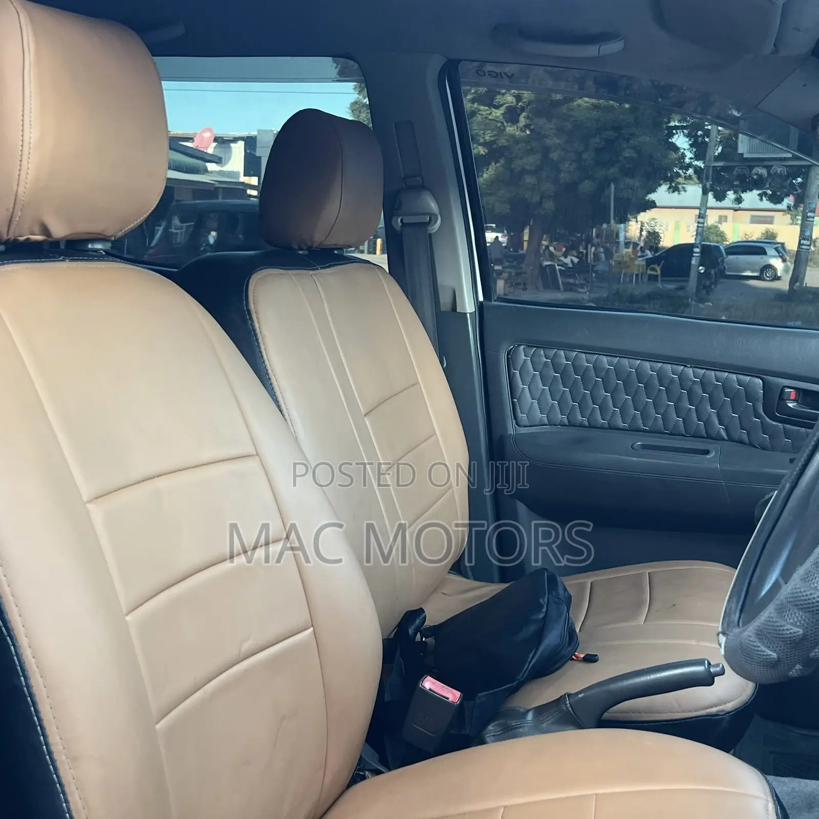 Toyota Hilux 2015 White