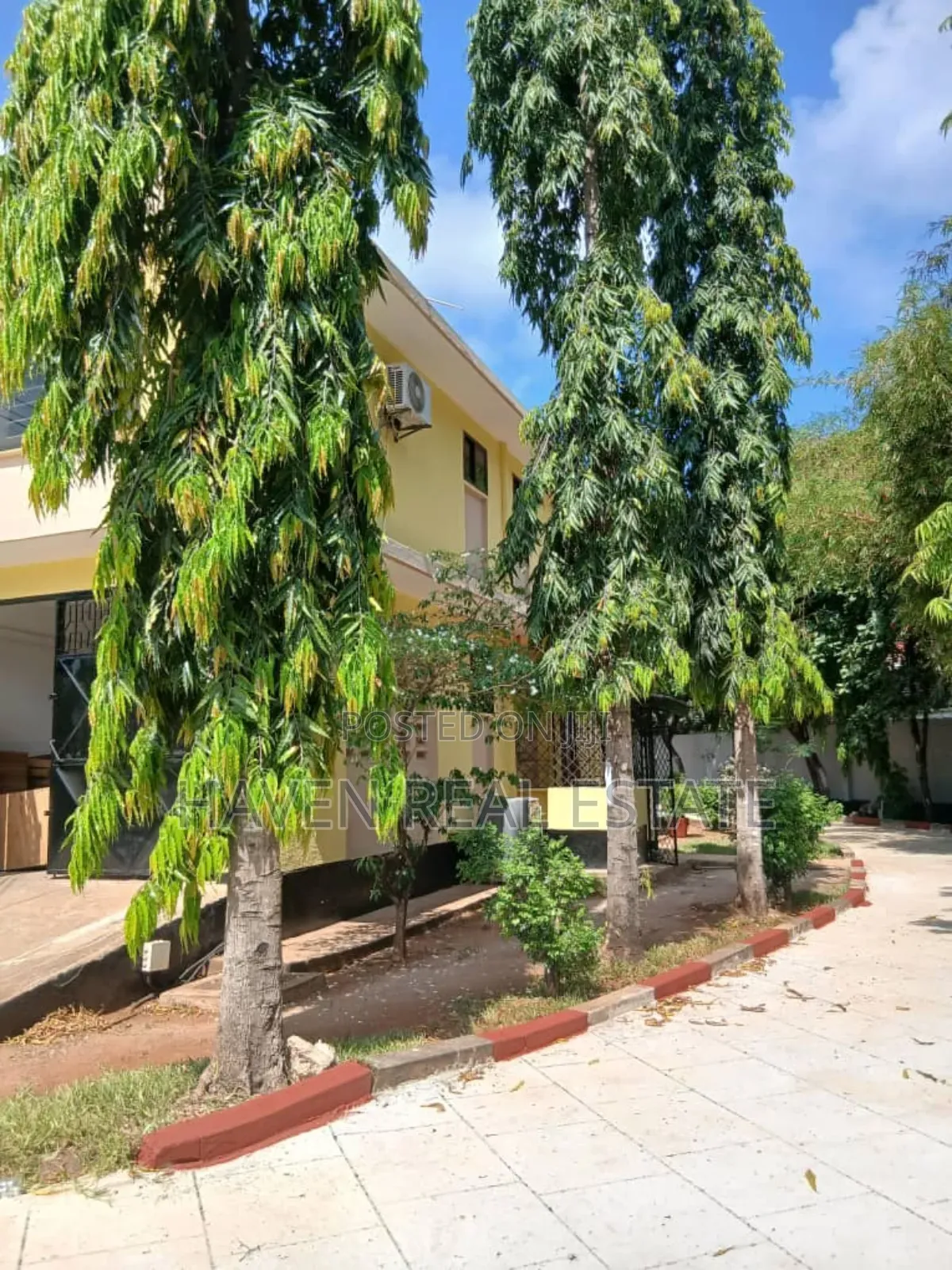5bdrm House in Masaki for rent