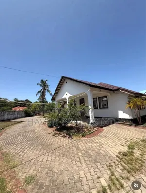 5bdrm House in Masaki for rent