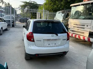 Mazda Verisa 2009 White