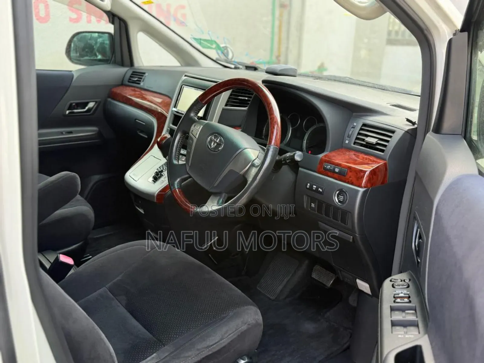 Toyota Vellfire 2009 White