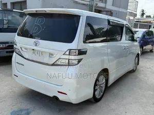 Toyota Vellfire 2009 White