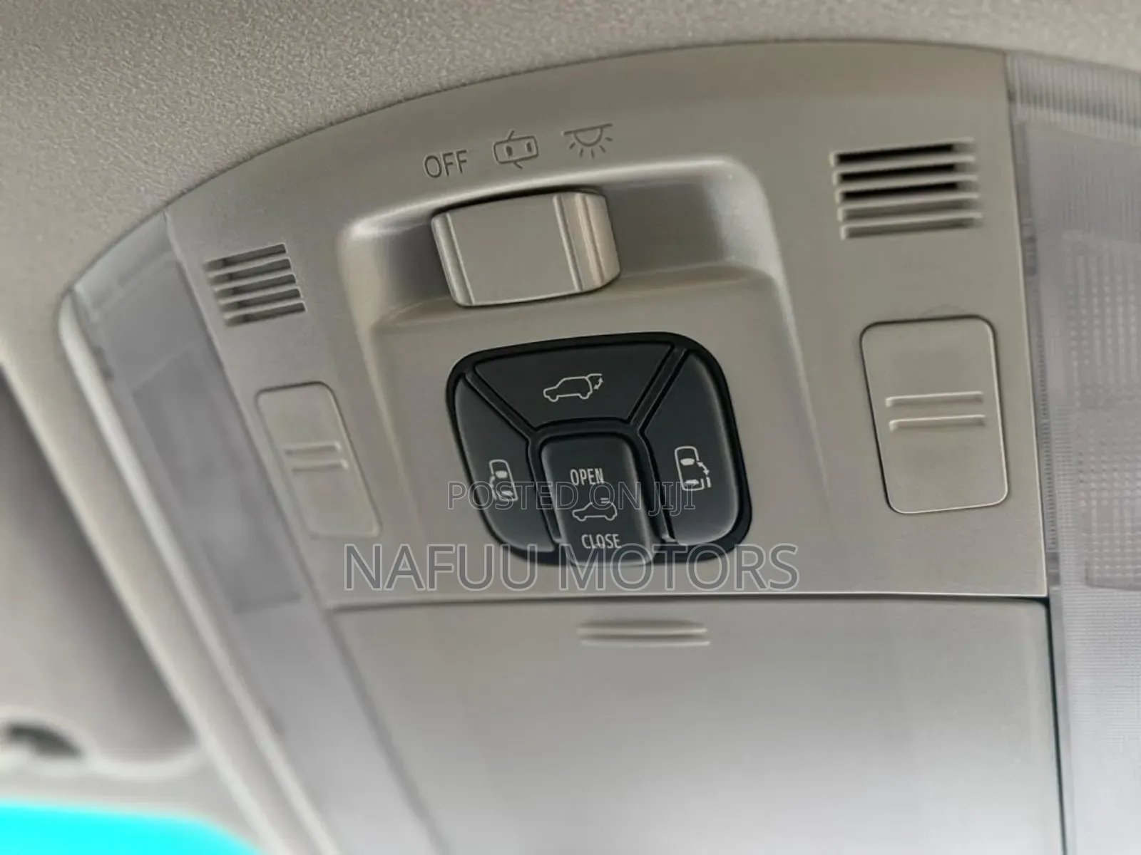 Toyota Vellfire 2009 White