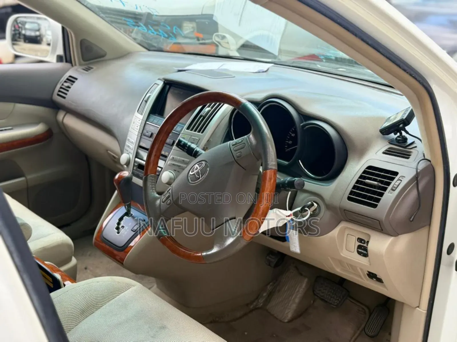 Toyota Harrier 2007 White