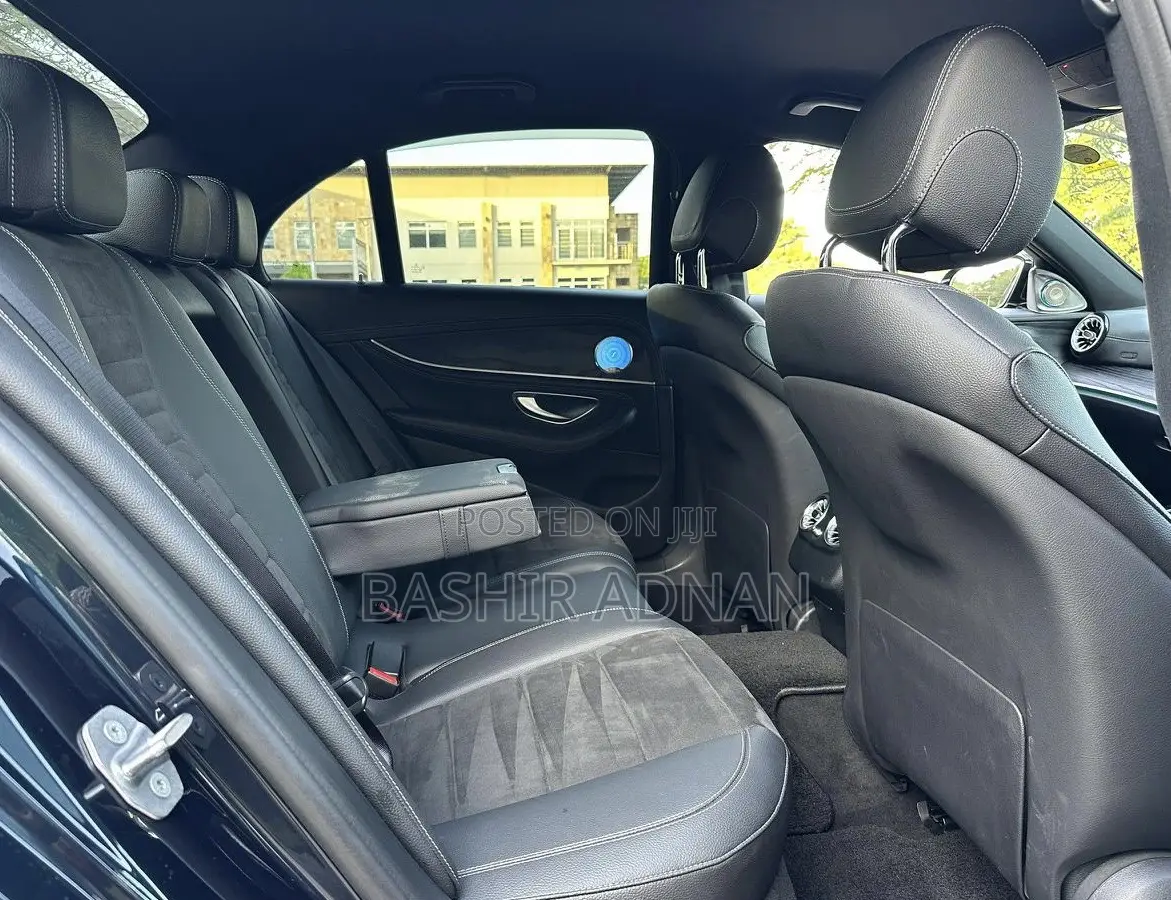 Mercedes-Benz E200 2017 Green