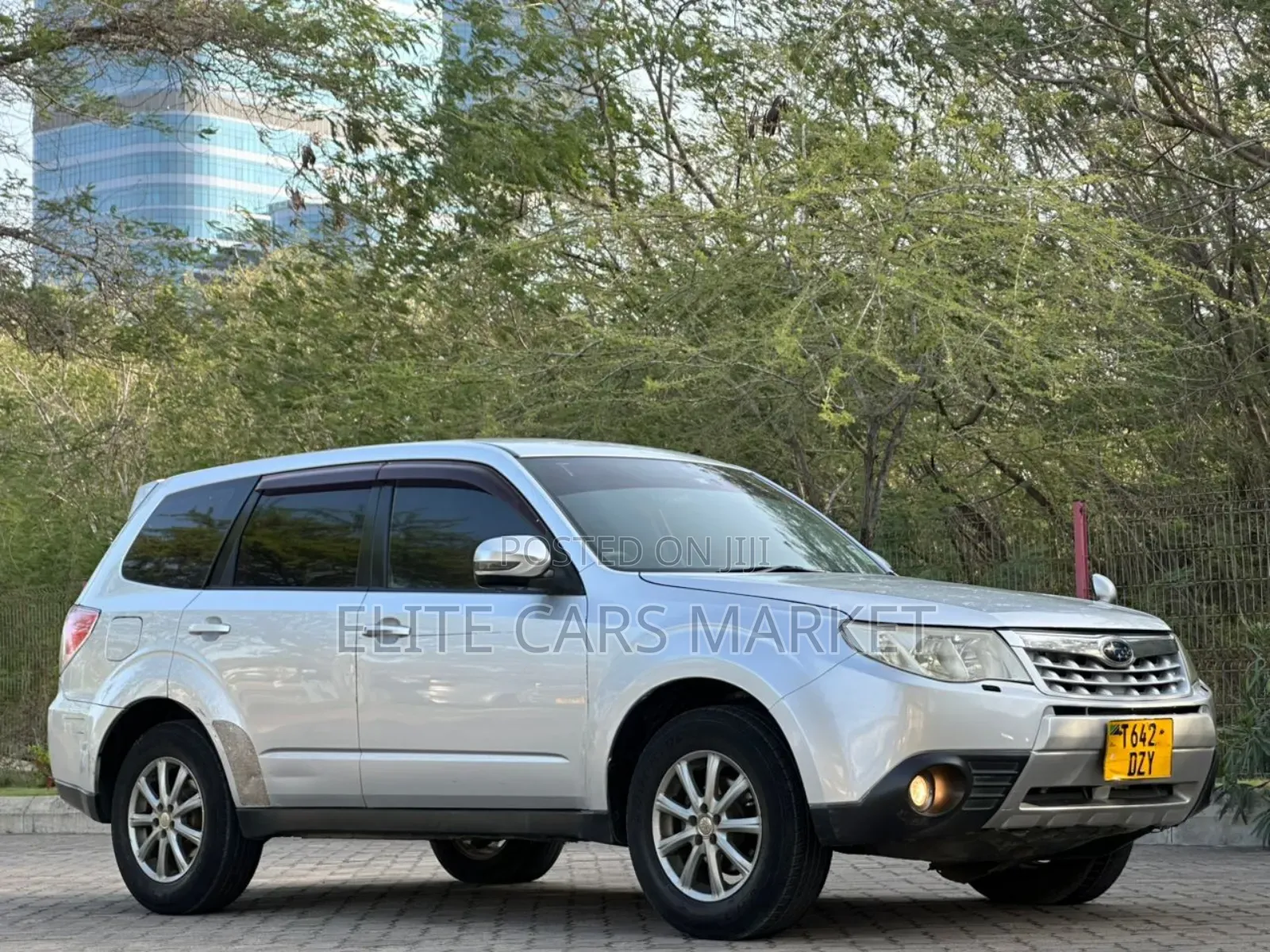 Subaru Forester 2011 Silver