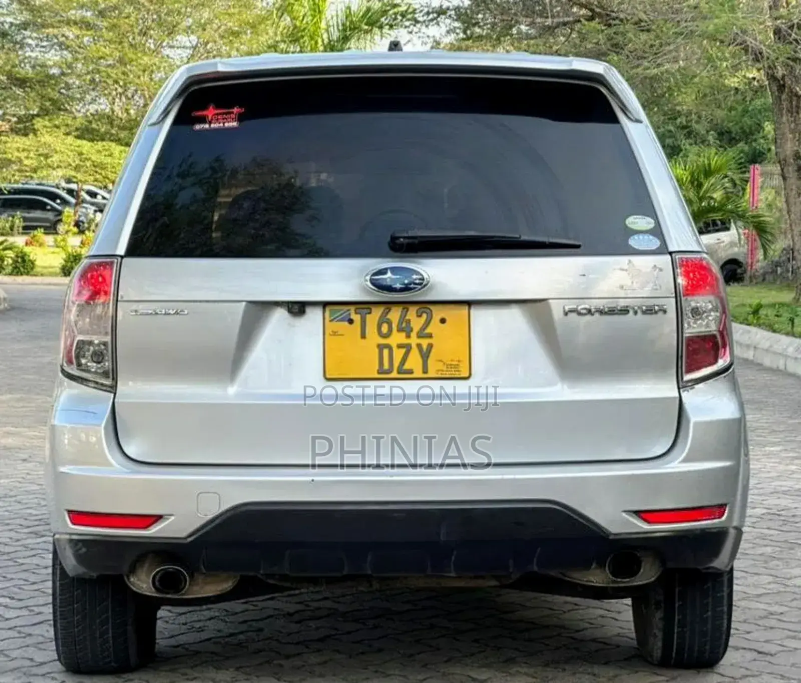 Subaru Forester 2011 Silver