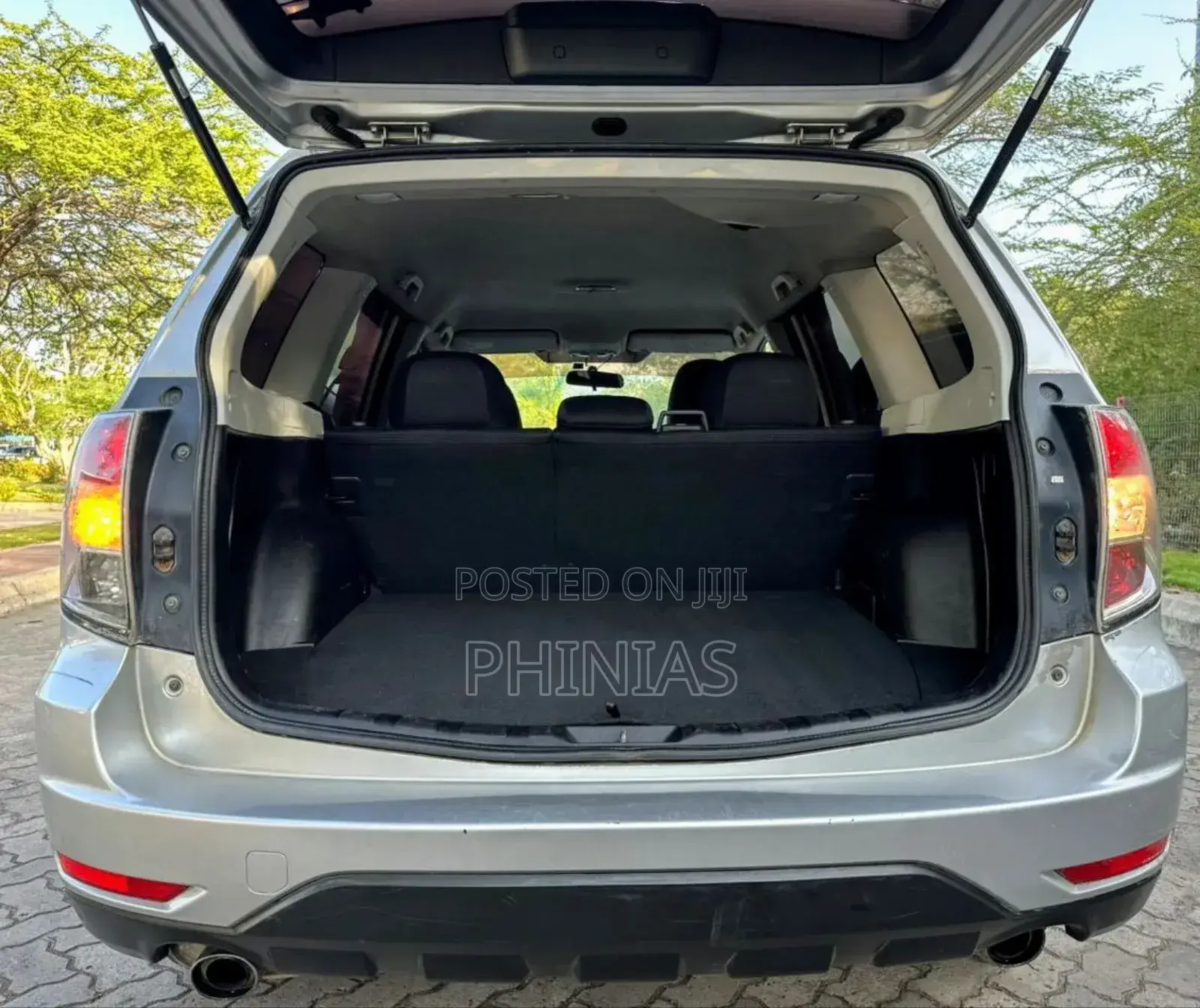 Subaru Forester 2011 Silver