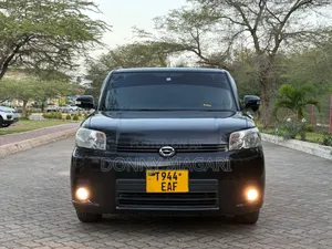 Toyota Corolla Rumion Hatchback 1.5 FWD 2008 Black
