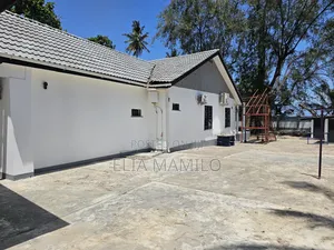 4bdrm House in Mikadi, Beach, Kinondoni for rent