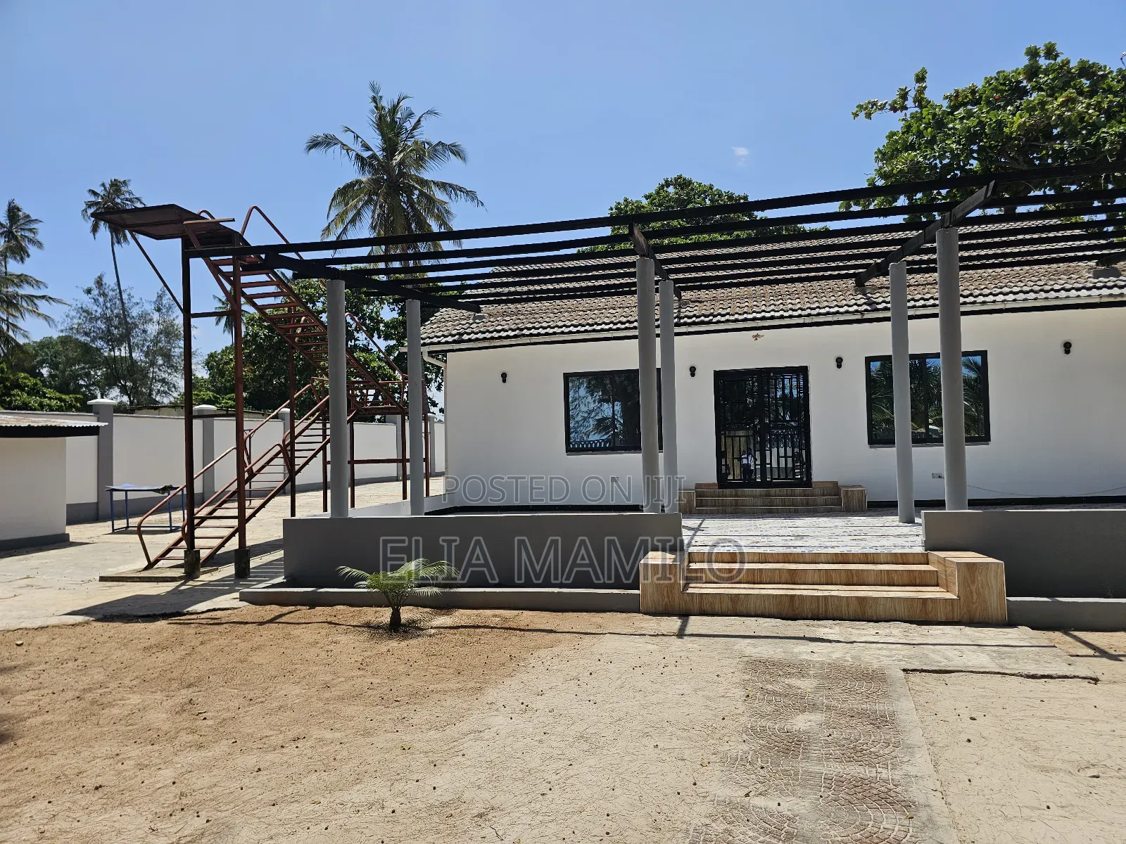 4bdrm House in Mikadi, Beach, Kinondoni for rent