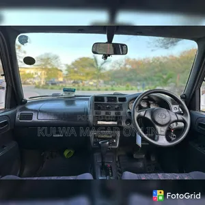 Toyota RAV4 1999 White