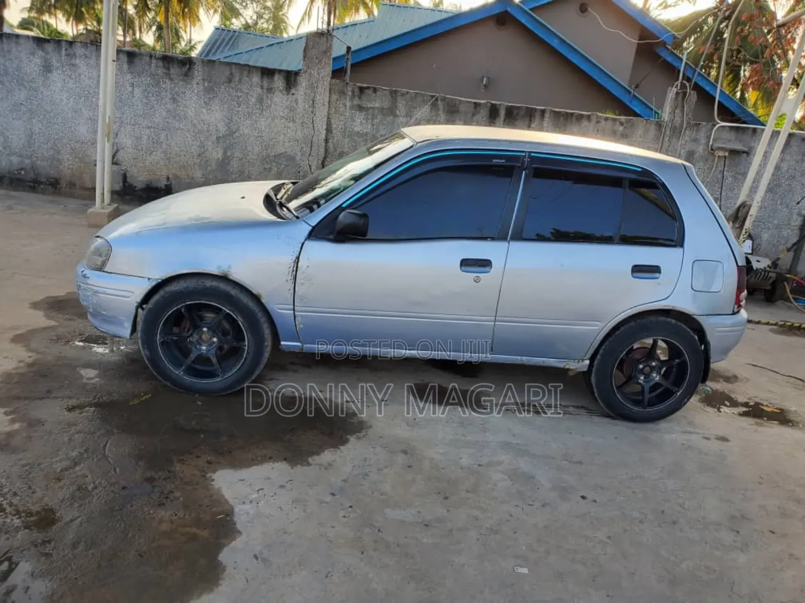 Toyota Starlet 2000 Silver