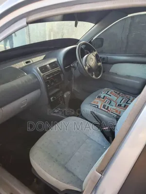Toyota Starlet 2000 Silver