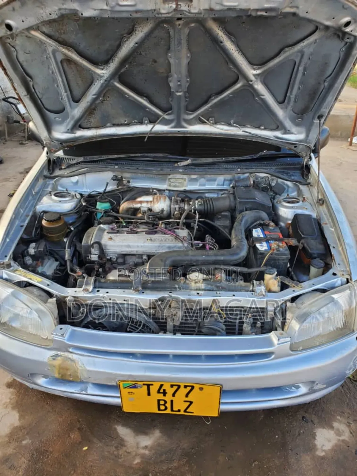 Toyota Starlet 2000 Silver
