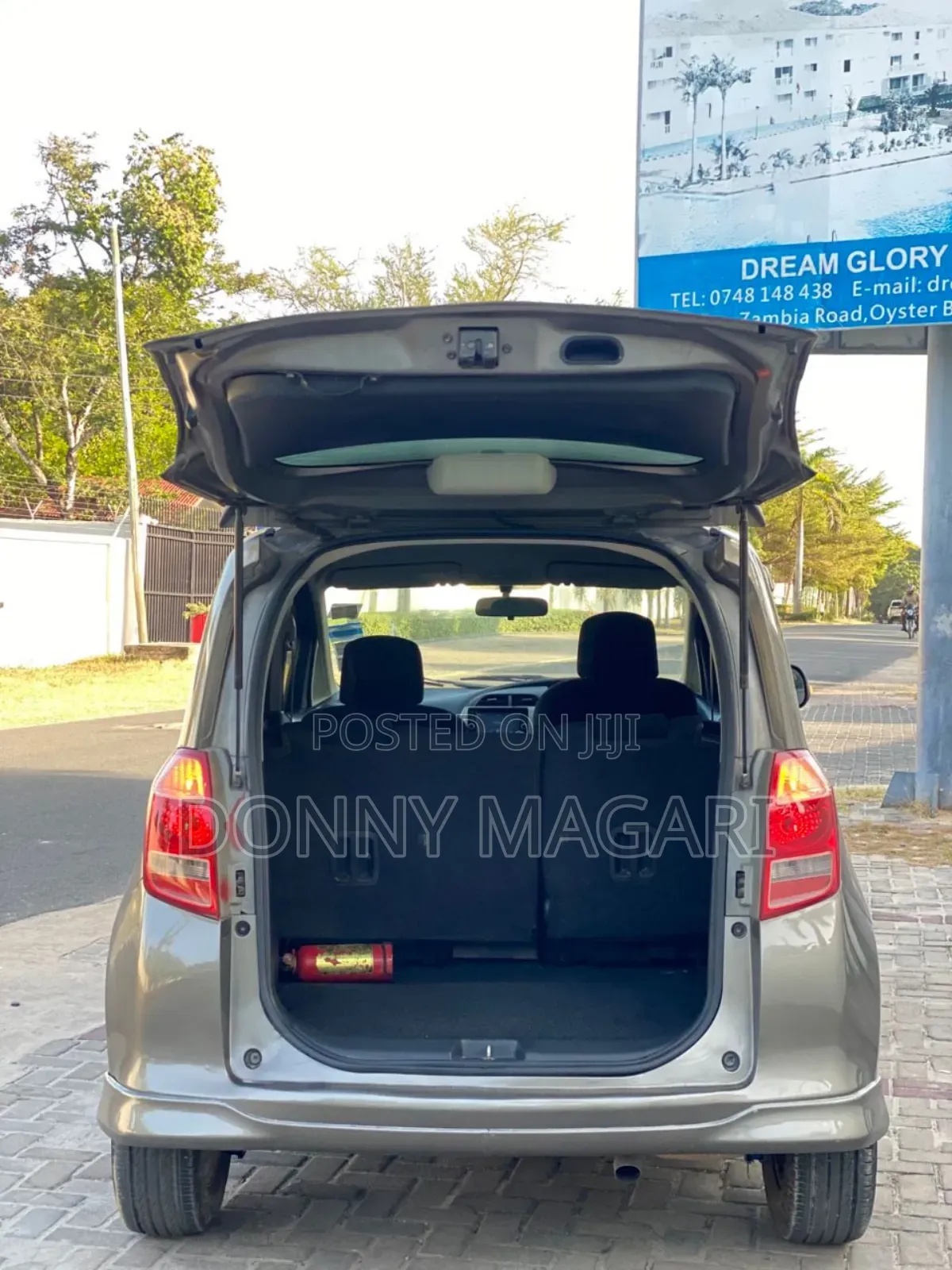 Toyota Ractis 2005 Gray