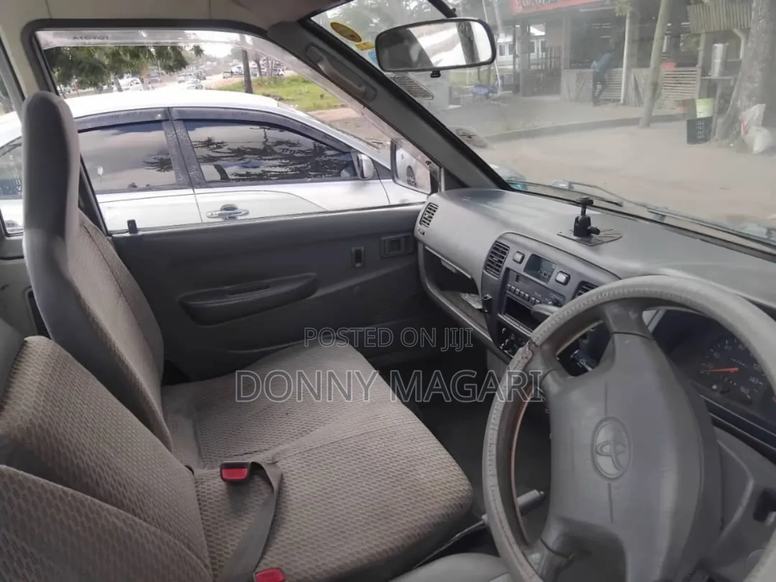 Toyota Townance 2002 White