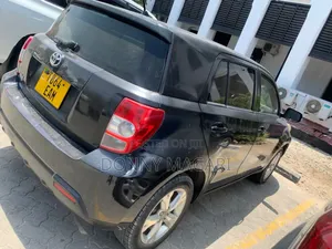 Toyota IST 2010 Black