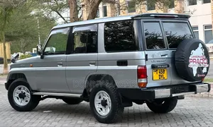 Toyota Land Cruiser Prado 2.4 DT 1995 Silver