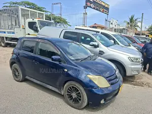 Toyota IST 2003 Blue