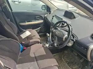 Toyota IST 2003 Blue