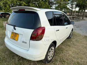 Toyota Corolla Spacio 2002 White