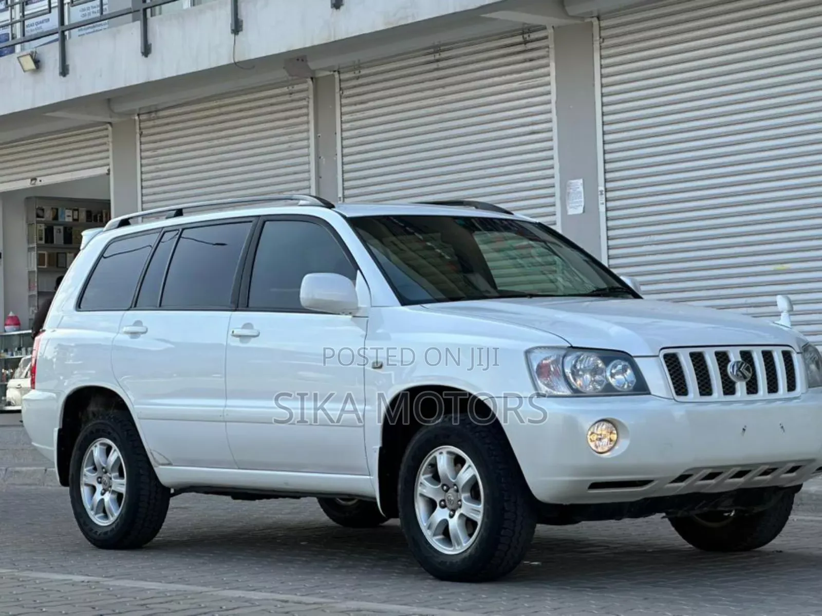 Toyota Kluger 2001 White