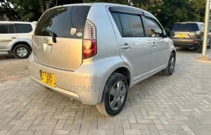 Toyota Passo 2005 Silver