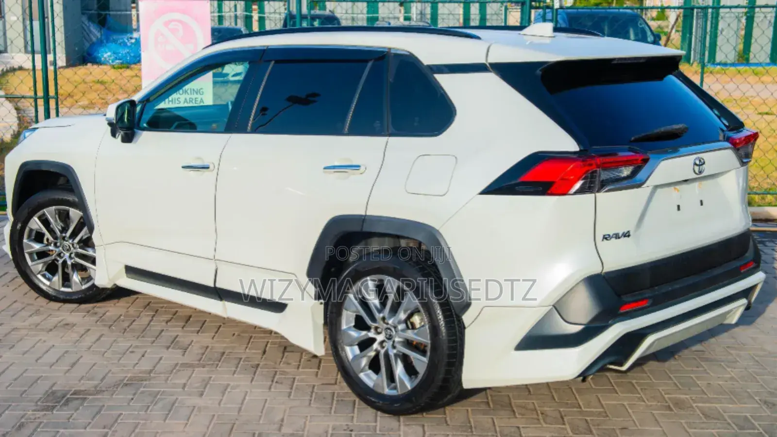 Toyota RAV4 2020 Off white