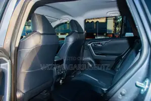 Toyota RAV4 2020 Off white