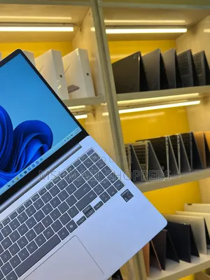 New Samsung Galaxy Book4 16GB Qualcomm Snapdragon X Plus SSD 512GB