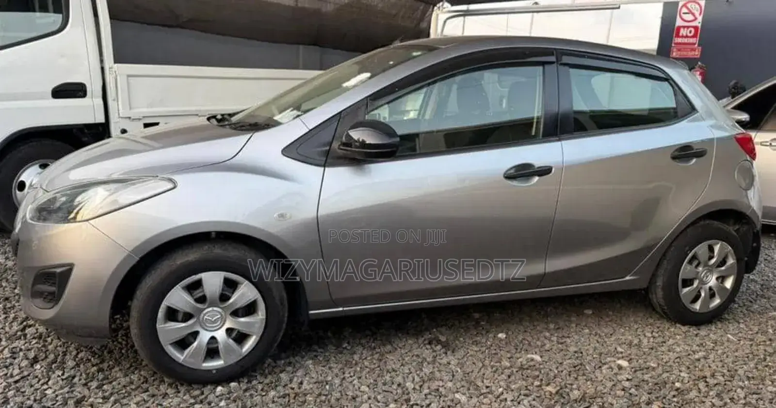 Mazda Demio 2011 Burgundy